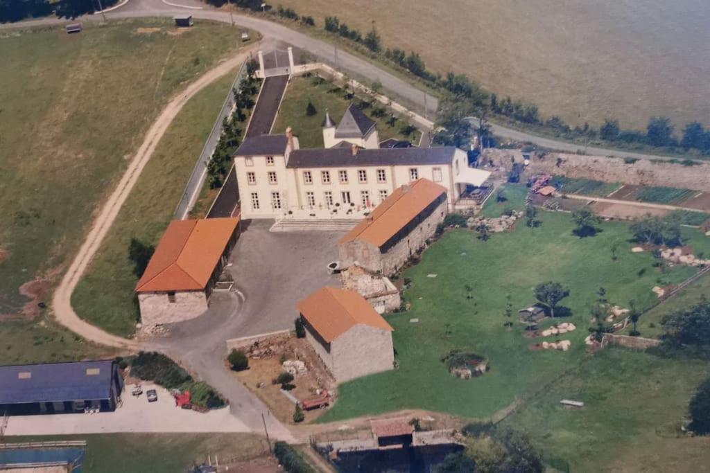 Villa Le Logis Cholet 49300 Lieu Exceptionnel En Famille Ou Amis Mazieres-en-Mauges Exterior foto