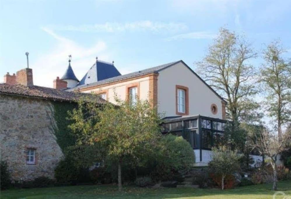 Villa Le Logis Cholet 49300 Lieu Exceptionnel En Famille Ou Amis Mazieres-en-Mauges Exterior foto